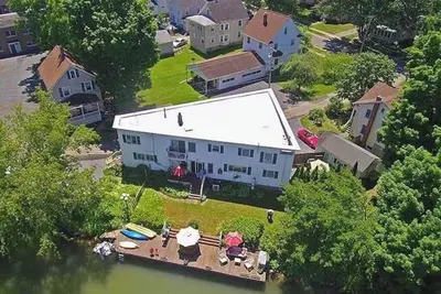 Image de Fairport Village Triangle Home on the Erie Canal