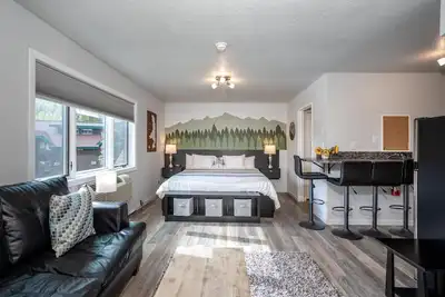 Ski-in/ski-out studio at Whitefish Mountain Resort w/gorgeous views & Ac - Whitefish Mountain Escape