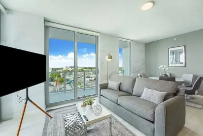 Image de 2 Bedroom -City View- Miami Design District - 702