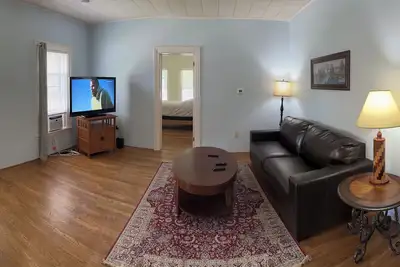 1st Class Rentals Munson Manor Viii at 1 Columbia Street a 1 Bedroom Apartment