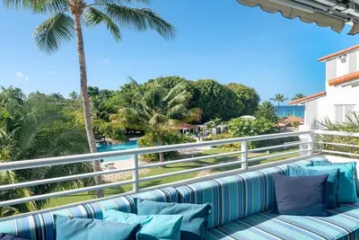 Image de Lovely 2 Bedroom Apartment With Views Over The Pool & The Beach Just Steps Away