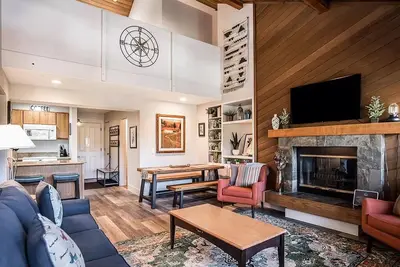 Image de Cozy Seventh Mountain condo with Loft