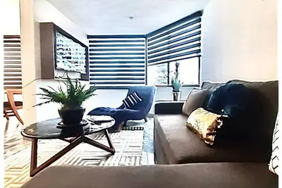 Image de Large Ph, Full Floor 100% Refurbished Expo Area