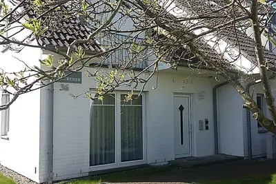Image de Darßer Weg 36a Whg. 8 \"Strandaster\" - Holiday apartment in an apartment house
