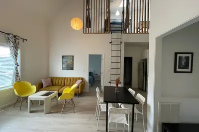 Image de Loft 654a two blocks from Bart and Amtrak