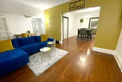 Image de Heart❤️of Shaker Sq. + 2 Bedroom