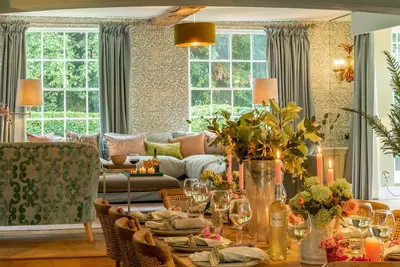 Image de This magnificent Grade Ii listed farmhouse dating from the 17th century sits proudly within 500 acre