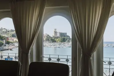 Image de Appartement avec vue exceptionnelle sur la baie de Lerici