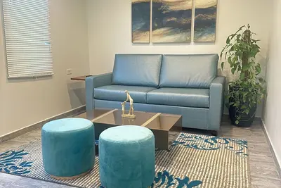 Image de Cozy Cayena Apt 2br -3 min 2 Palm Beach, sleeps 5