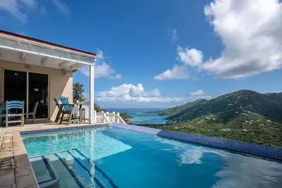 Image de Awesome views, private pool, air conditioning, close to beaches, restaurants!