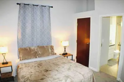 Image de Historic Warehouse District Downtown 2 Br Luxury