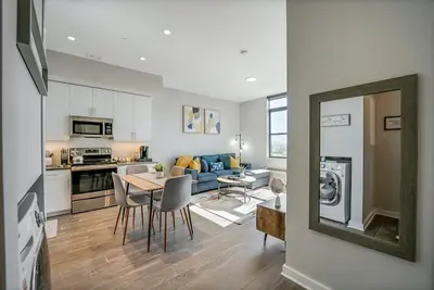 Image de Stylish 1br Unit. Parking. Easy Ride to Nyc