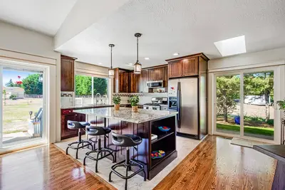 Image de Dog-friendly home near Port Williams with private saltwater hot tub