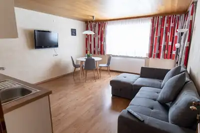 Image de Ideal for mountain lovers, couples and small families