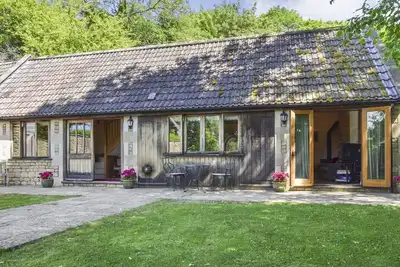 Stables, Batheaston - sleeps 6 guests  in 3 bedrooms