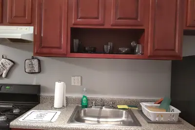 Lovely 2 bedroom apartment with spacious bathroom & kitchen