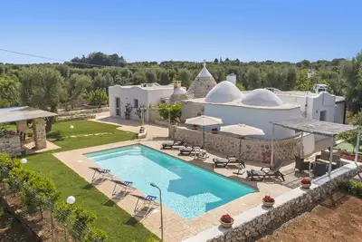 Villa Trullo Rondini by Villa Plus