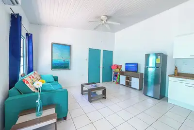 Image de Prime Location - 3 min from Ritz Carlton, Fast Wifi!