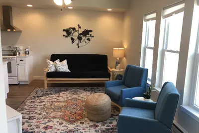 Image de Cozy Downtown Apartment