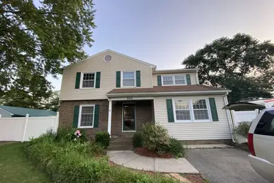 Image de Spacious home with private pool & game room. Sleeps 15. Close to Ocean City.