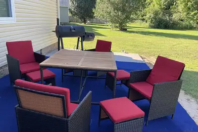 Image de Nice, spacious home in a quiet neighborhood, 10 min from restaurants and shopping