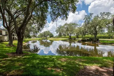 Image de Waterfront Studio |2 Queens |Private Patio |Exceptionally Convenient |Saddlebrook Resort Amenities