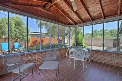 Image de Pet-Friendly Home, 4 Miles to U of A Campus