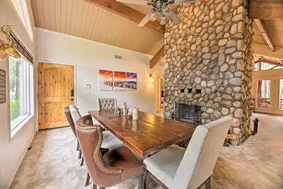 Image de Wooded Yard, Gas Grill: Lush Pinetop Retreat