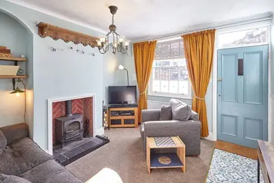 Host & Stay | Friths