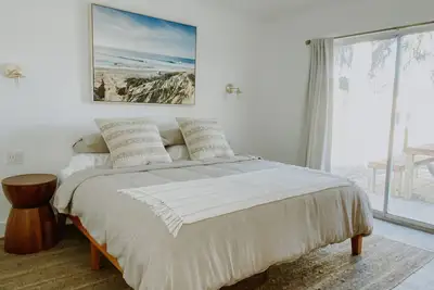 Image de Stylish Coastal Getaway Steps from the Beach & Pier