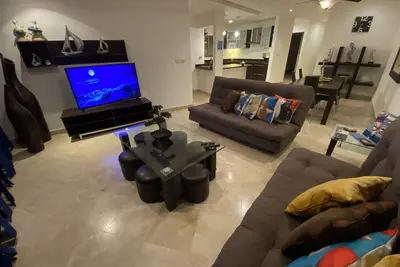 Image de Entire Private Flat off 5th Ave (Haab Luxury Condos) — 5 min from the beach!