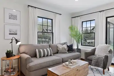 Image de Gorgeous! Modern 3 Bed Home by Lake Mtka & Wayzata