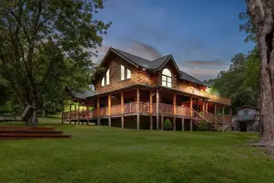 Image de Turkey Creek Cabin- 45 Minutes to Nashville