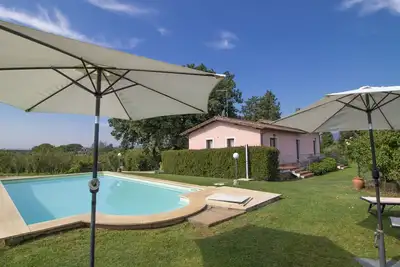 Image de Belle maison de vacances privée avec piscine privée, Wifi, Tv, terrasse, vue panoramique, parking