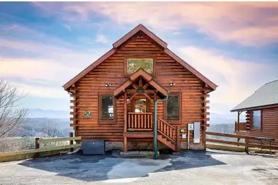 Image de Majestic Smoky Mountains Views | HotTub