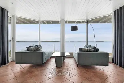 Image de Luxury Beachfront villa near Pite seaside resort