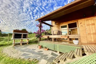 Image de Lovely cottage with fenced off garden and stunning ocean views!