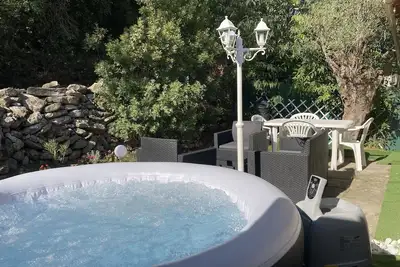 Image de Charming accommodation with Jacuzzi in the countryside