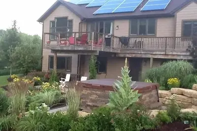 Image de 4bd 4ba spacious home w/hot tub, pool table, firepit, Pet Friendly