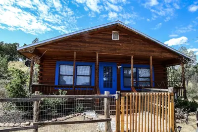 Image de Nirvana Southwest Mountain Cabin