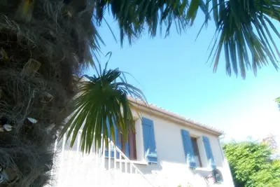Image de Maison individuelle clôturée avec jardin de 600 m2.