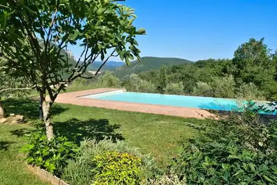 Image de Villa Piantoni, on the Antognolla Golf Estate