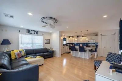 Image de Beautiful Lavallette Home - Perfect for Family and Friends