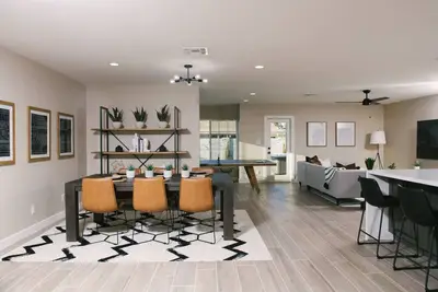 Image de 8608 E. Pecos Lane · Spacious Elegant Rental in Old Town - Hot Tub+Pool