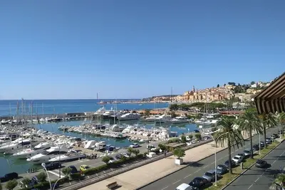 Image de Apartment fantastic seafront location Port Garavan