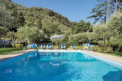 Image de Villa avec magnifique piscine privée jusqu'à 12 personnes