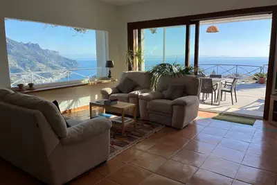 Image de Aeolus house with exceptional views, patio and furnished garden with parking.