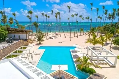 Ocean views condo with private beach in Playa Bavaro