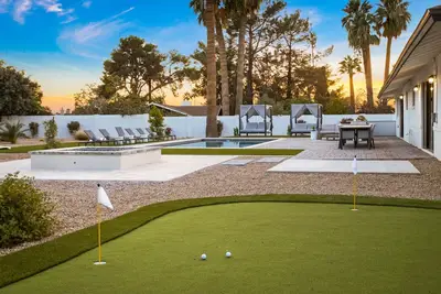 Image de Arcadia Perfect Location and Oasis Retreat - Heated Pool / Hot Tub / Fire Pit