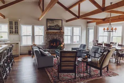 Image de Garland House In Downtown Historic Trinity Nl ~ Luxury Vacation Home